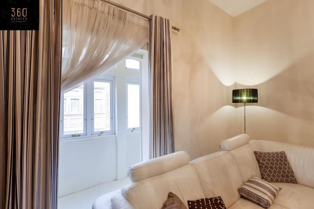 Beautiful, Typical Maltese 4Br Home With Roof Top By 360 Estates Sliema Zewnętrze zdjęcie