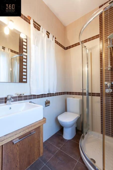 Beautiful, Typical Maltese 4Br Home With Roof Top By 360 Estates Sliema Zewnętrze zdjęcie