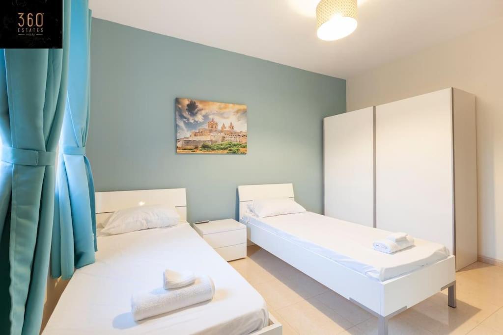 Beautiful, Typical Maltese 4Br Home With Roof Top By 360 Estates Sliema Zewnętrze zdjęcie