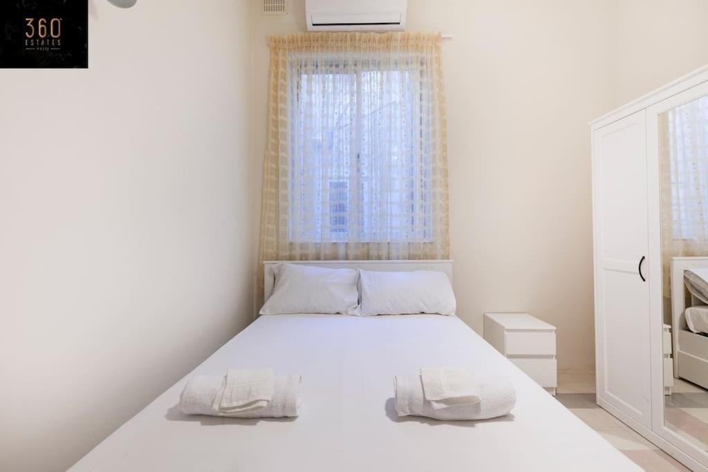 Beautiful, Typical Maltese 4Br Home With Roof Top By 360 Estates Sliema Zewnętrze zdjęcie