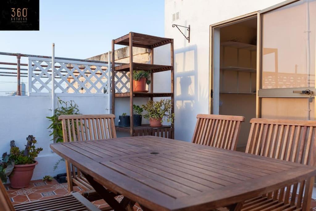 Beautiful, Typical Maltese 4Br Home With Roof Top By 360 Estates Sliema Zewnętrze zdjęcie