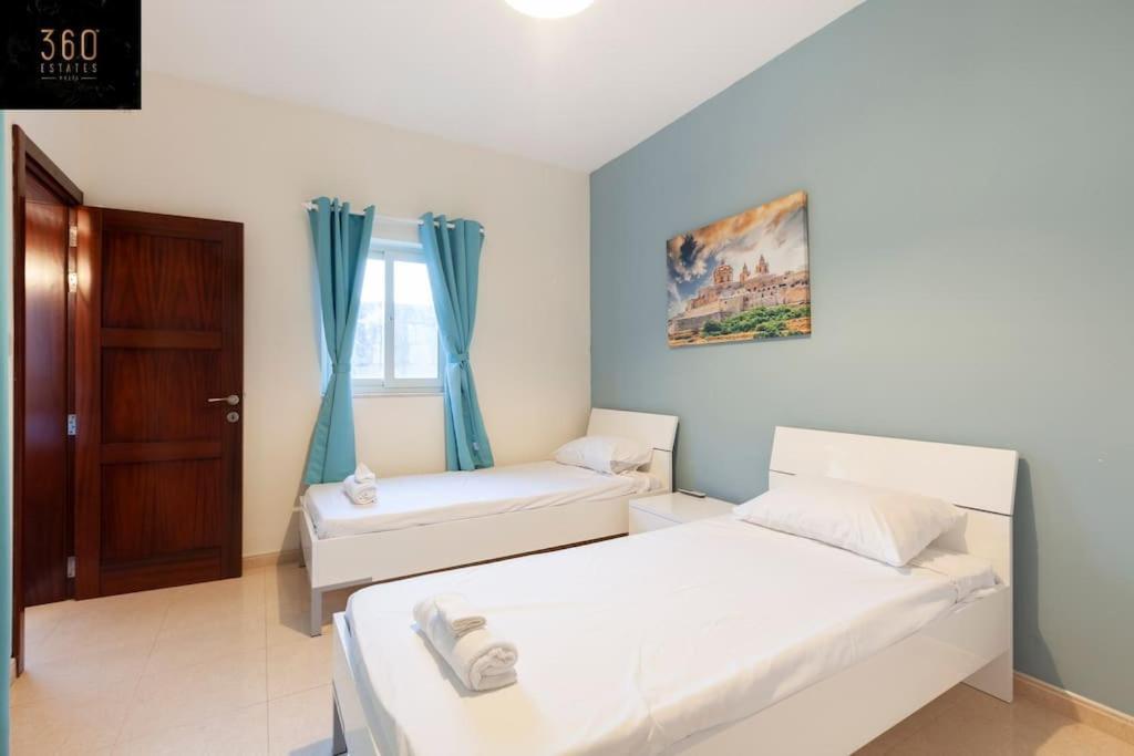 Beautiful, Typical Maltese 4Br Home With Roof Top By 360 Estates Sliema Zewnętrze zdjęcie