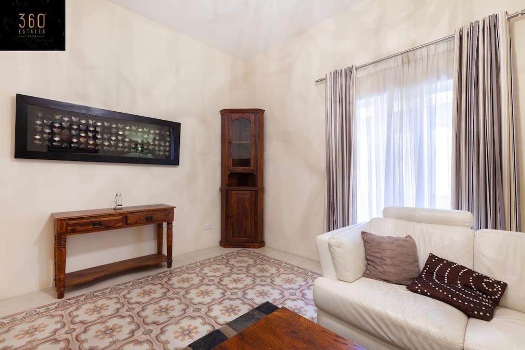Beautiful, Typical Maltese 4Br Home With Roof Top By 360 Estates Sliema Zewnętrze zdjęcie